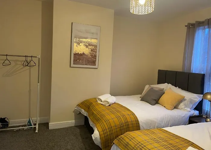 Apartamento St House - Sleeps 8! *