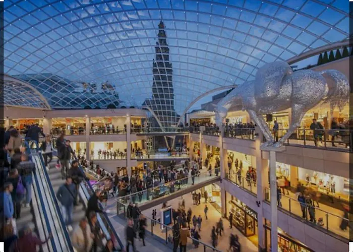 St House - Sleeps 8! *