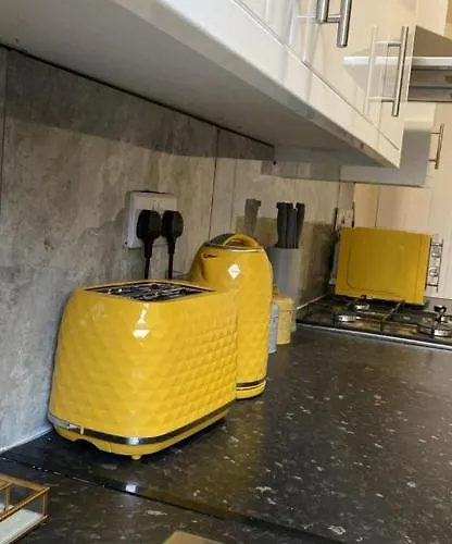 Apartamento St House - Sleeps 8! *