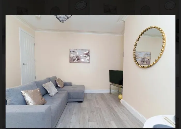 Apartamento St House - Sleeps 8! *