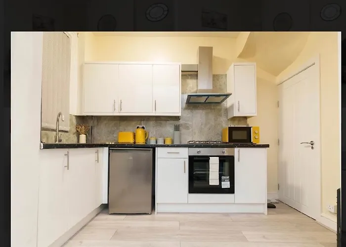 St House - Sleeps 8! Apartamento